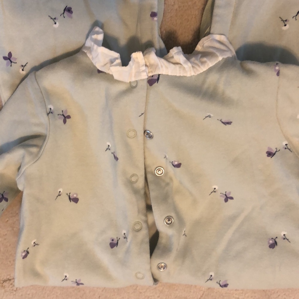 EUC GYMBOREE ONESIE - Picture 4 of 4